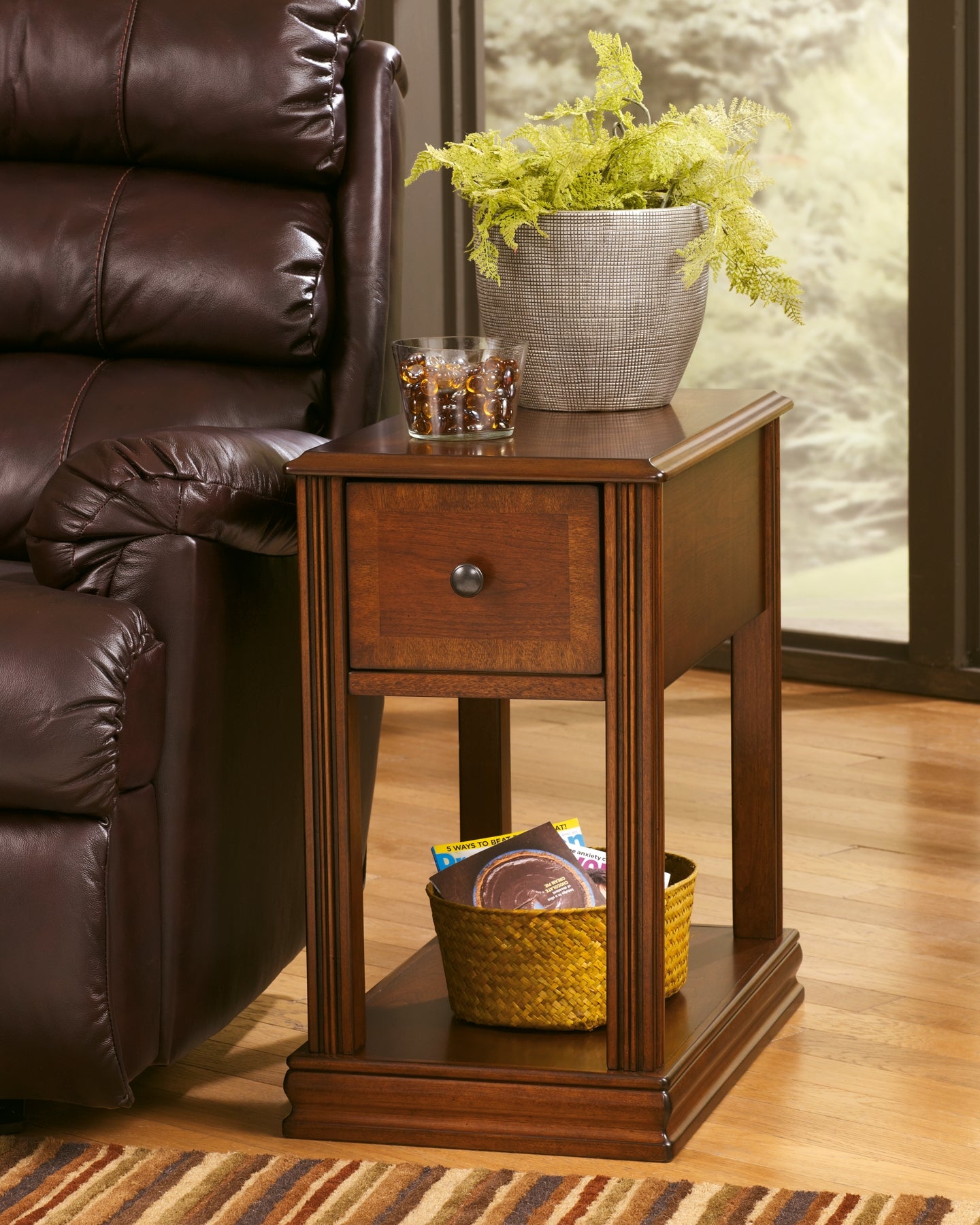 Breegin 2 End Tables