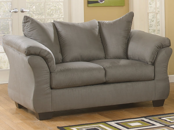 Darcy Loveseat