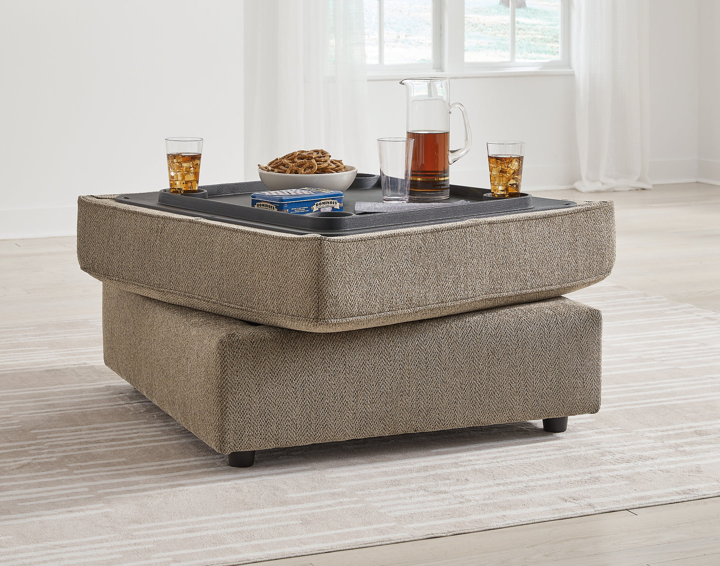 O'Phannon 2-Piece Sectional with Ottoman