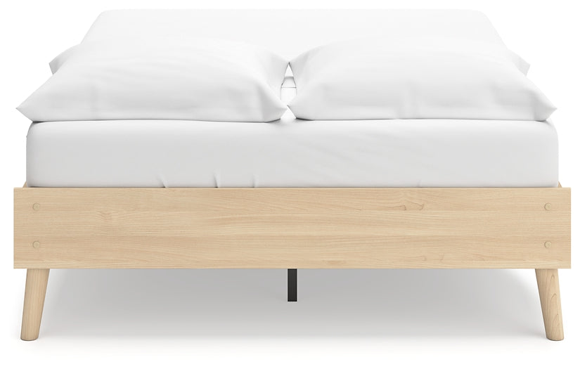 Cabinella Queen Platform Bed