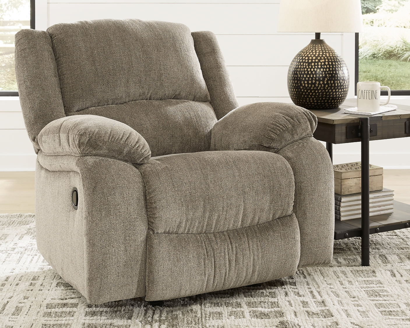 Draycoll Sofa, Loveseat and Recliner