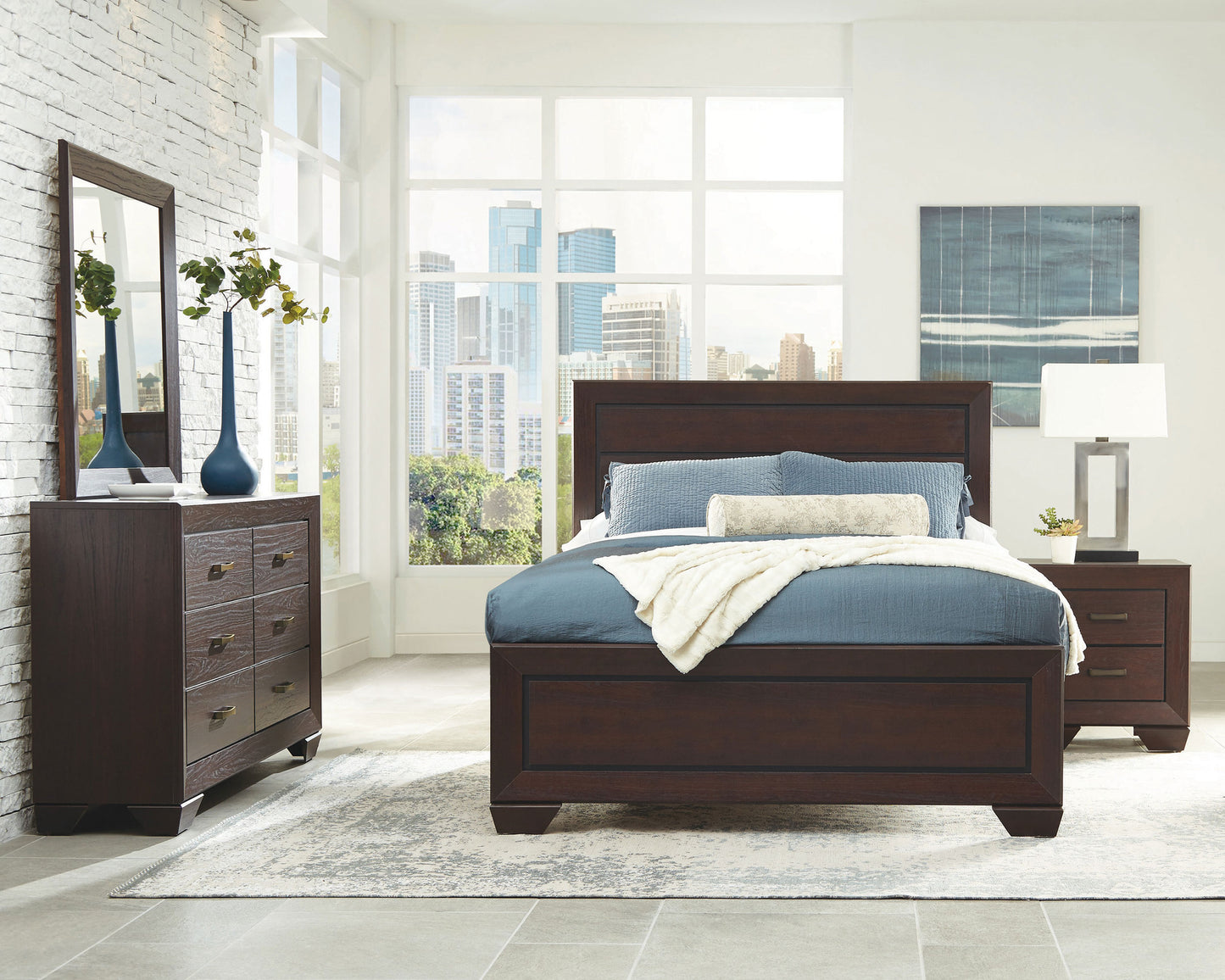 Kauffman 4-piece Eastern King Bedroom Set Dark Cocoa