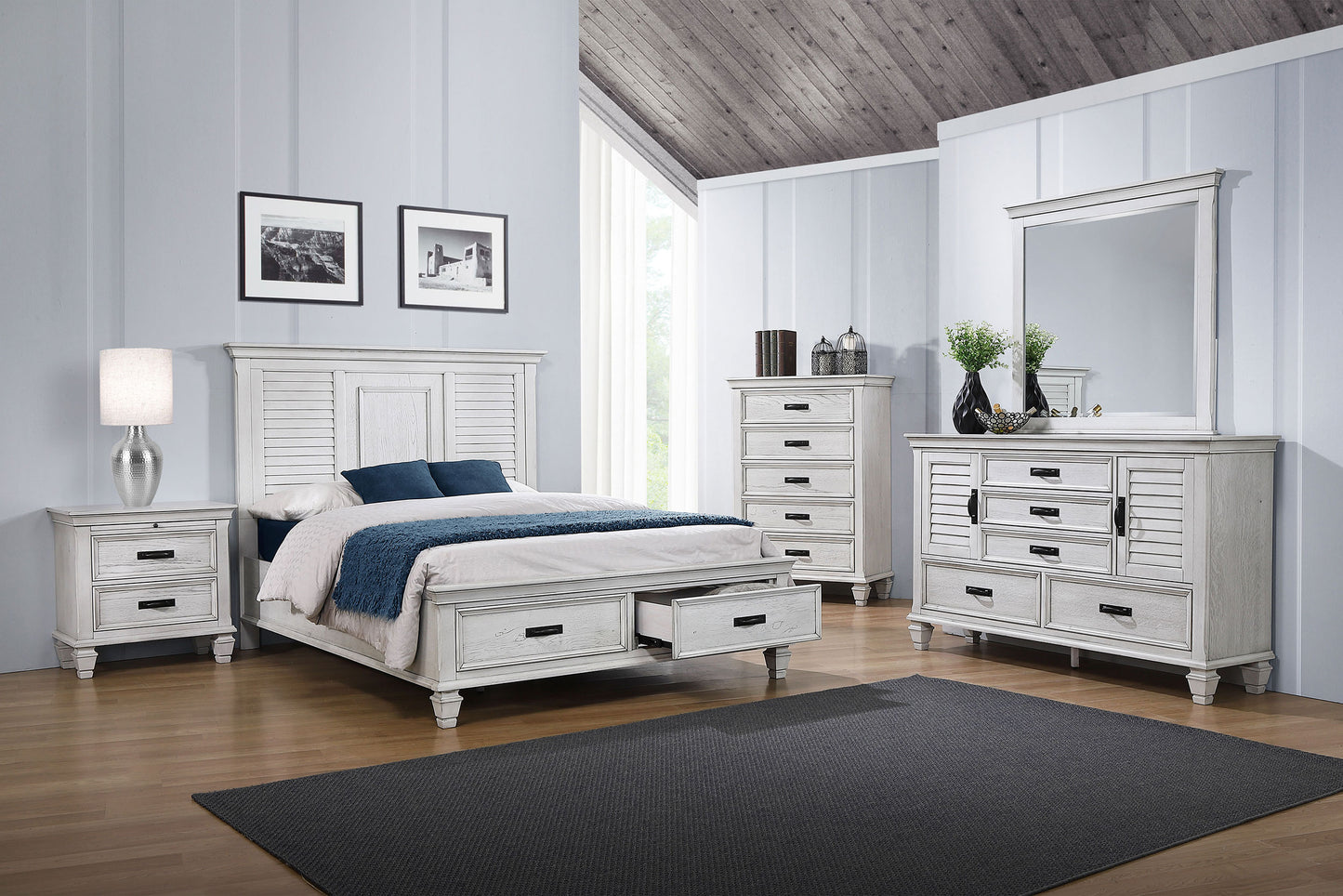 Franco 5-piece Eastern King Bedroom Set Distressed White